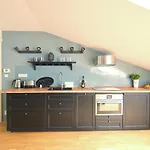 Amazing Angie\'S Apartment