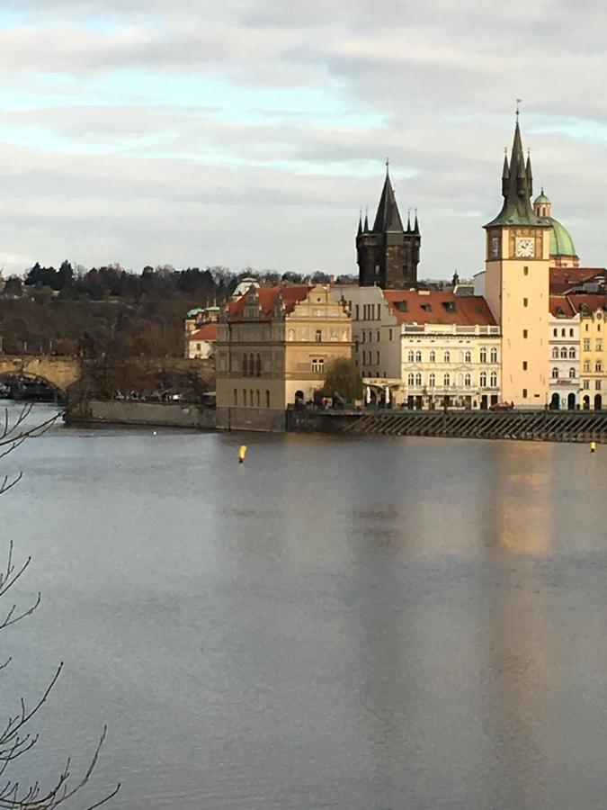 Amazing Angie's * Prague